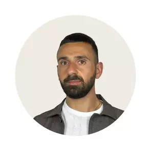 Konstantinos Violaris, Hamilton, Real Estate Agent